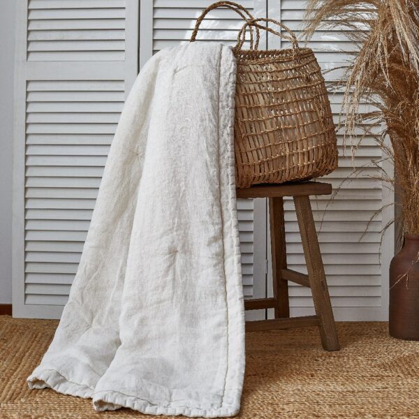 9y2631107000b032590 white